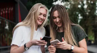 ‘Trae un Amig@’: la propuesta de Abanca para crecer en comunidad