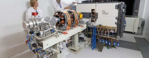 El Hospital Vall d'Hebron instala el primer 'ciclotrón' público de radiofármacos