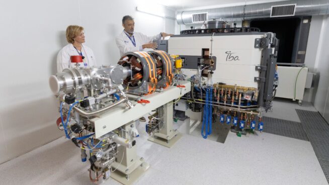 El Hospital Vall d'Hebron instala el primer 'ciclotrón' público de radiofármacos