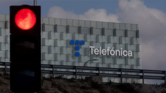 La CNMC multa a Telefónica con 20 millones por incumplir compromisos al comprar DTS