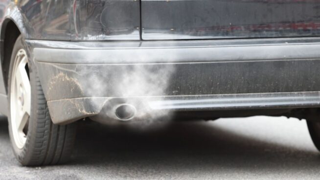 Los fabricantes de coches en la UE ya pueden retrasar sus objetivos de emisiones hasta 2027