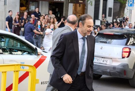 El Congreso informa que pagó  751.000 euros a Ábalos, pero desconoce de quién es la cuenta