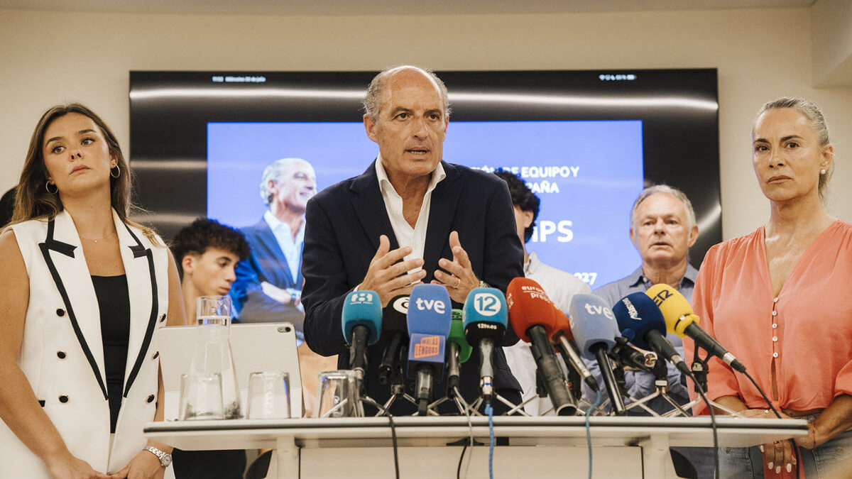 Camps lanza su ofensiva para liderar el PP valenciano y promete recuperar las mayorías