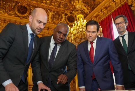 EEUU insiste en «que Irán no desarrolle armas nucleares» y un «acuerdo duradero» con Rusia