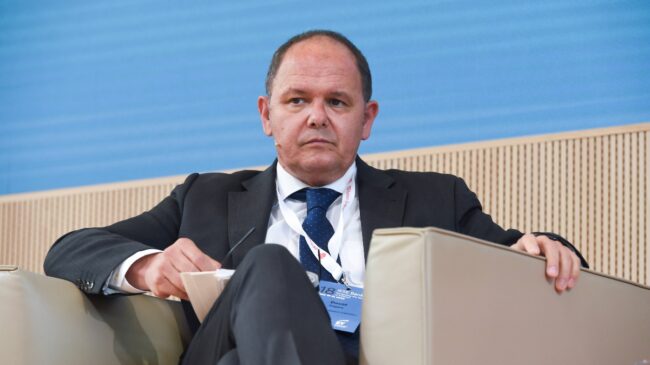 David Vegara eleva por una herencia su cartera de acciones del Sabadell en plena opa