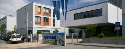 Las Escuelas Europeas deberán impartir clases de catalán aunque solo lo pida un alumno