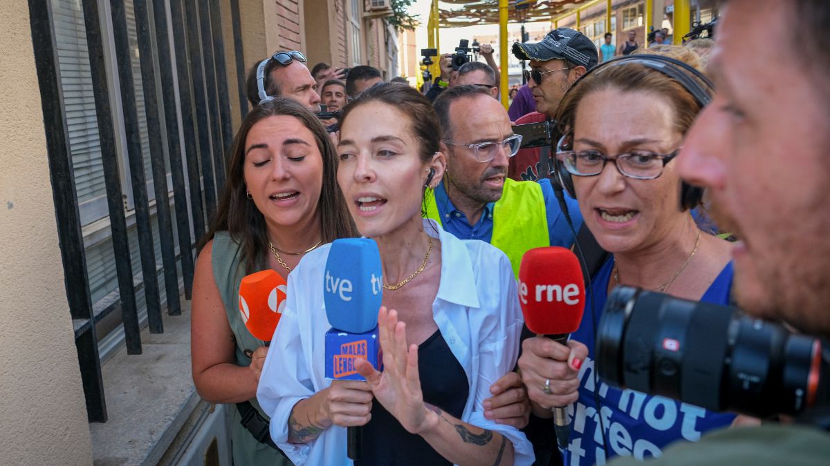 Defensa de Esther Yáñez, reportera de ‘Malas lenguas’