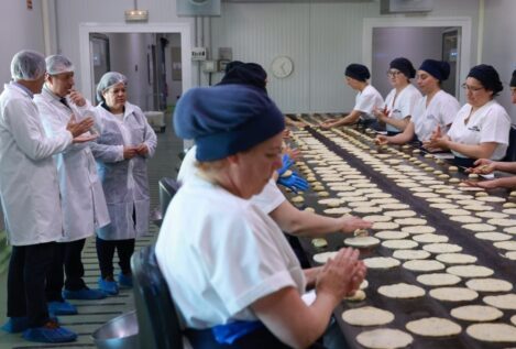 La facturación de la industria moderó su caída en mayo al 1,9% y sumó dos meses en negativo