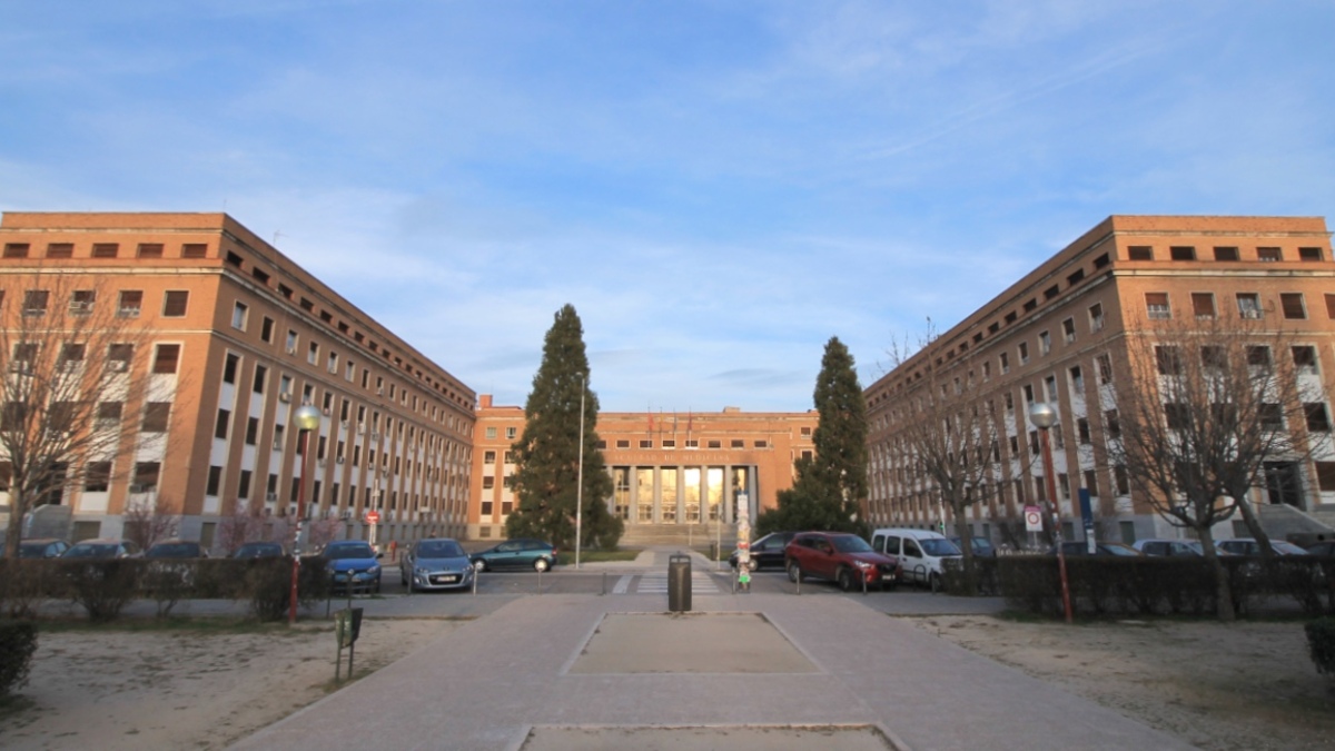 Dimite el decano de la Facultad Medicina de la Complutense por «injerencias» del Rectorado