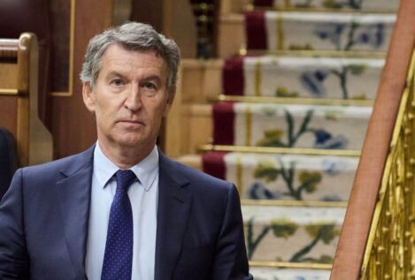 Feijóo da por hecho que Sánchez ya está recortando gasto social para invertir en defensa