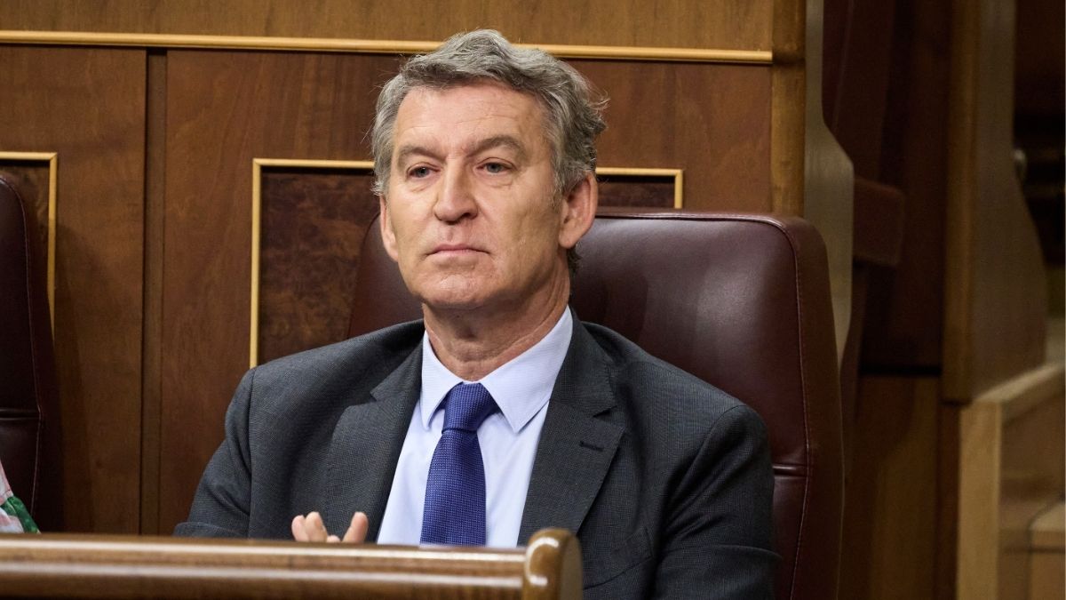 Feijóo carga contra Díaz y Sumar por seguir en el Gobierno tras el ‘caso Ábalos’