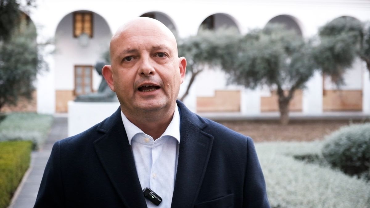 El secretario de Organización del PSOE-A asegura que nunca recibió quejas por Salazar