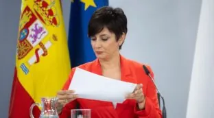 El Gobierno traspasa a la nueva empresa pública hasta 40.000 viviendas de Sareb