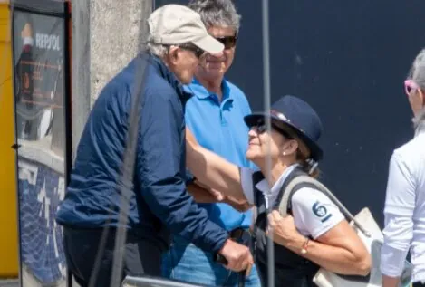 Juan Carlos I comparte descanso y vela con la infanta Elena mientras evita ver a Leonor