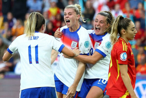 España se queda sin su primera Eurocopa femenina tras caer en penaltis ante Inglaterra
