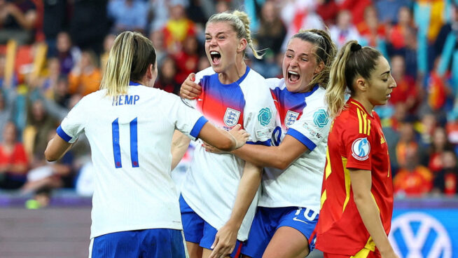 España se queda sin su primera Eurocopa femenina tras caer en penaltis ante Inglaterra