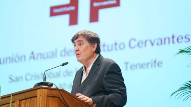El Cervantes, preocupado por la situación del español en EEUU ante «el odio a lo hispano»