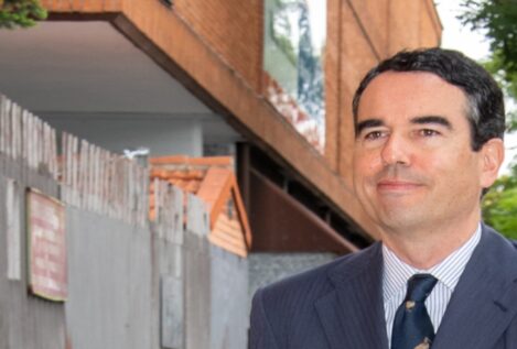 El 'holding' del banco cubano de Javier Botín vuelve a pérdidas pese a elevar sus ingresos