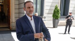 El exministro Ábalos reaparece en el Congreso y niega haber cobrado comisiones ilegales