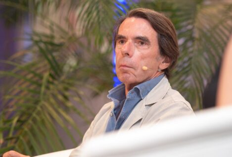 El expresidente Aznar denuncia que España «sufre una crisis existencial y no política»