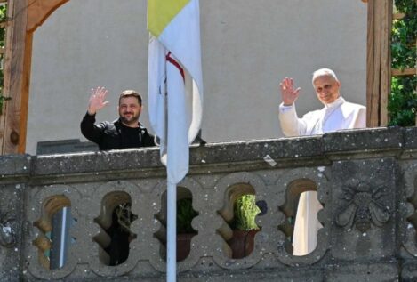 León XIV recibe a Zelenski y ofrece el Vaticano para las negociaciones entre Rusia y Ucrania