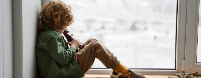 Qué es la ley del hielo y por qué castigar con el silencio por respuesta en la crianza es un error