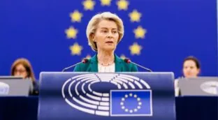 Von der Leyen supera la moción de censura con el apoyo del PPE, Socialistas y liberales