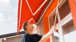 El material que recomienda un arquitecto para que los toldos no acumulen calor