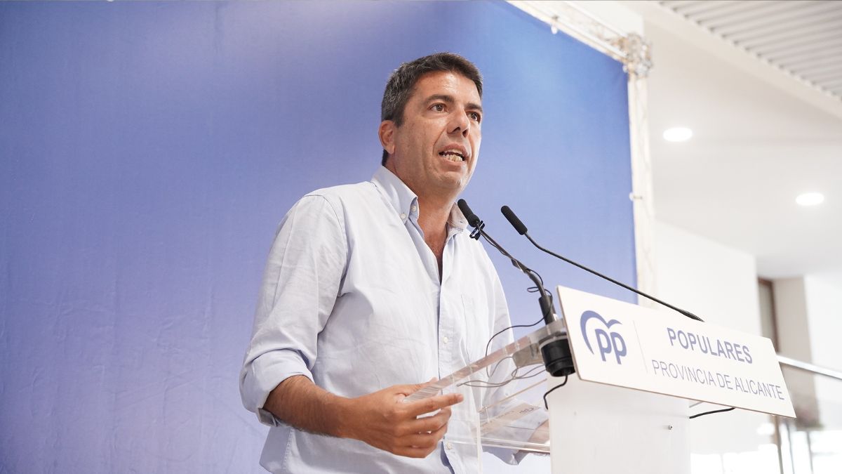 Mazón considera «gravísima» la polémica del falso título del presidente del PSOE valenciano