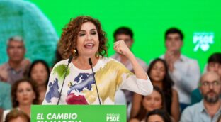 Montero se niega a entregar el Gobierno al PP: «Nos repugna más que a nadie la corrupción»