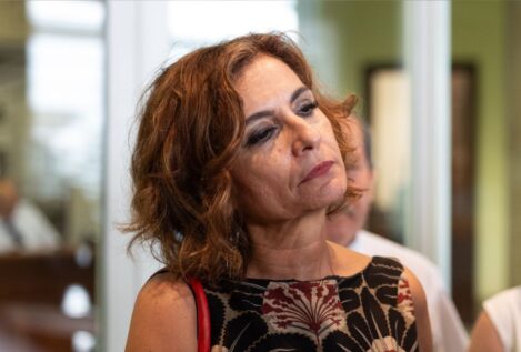 Montero echa el cierre por vacaciones sin dejar Presupuestos y tras 12 días desaparecida