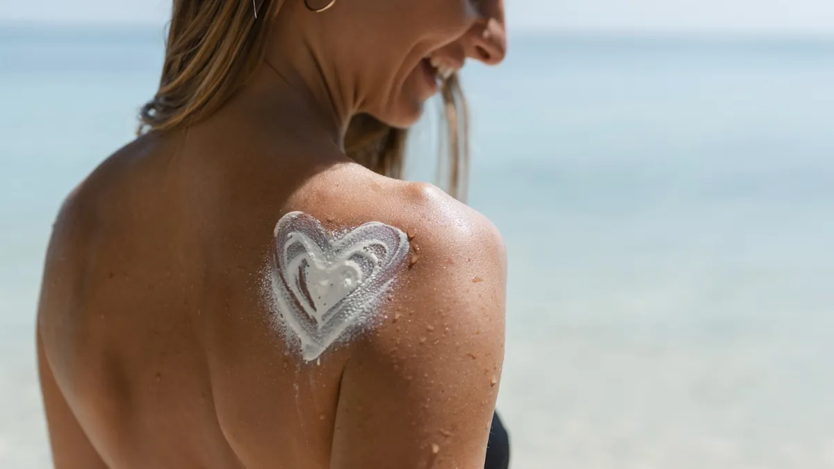 Tatuajes solares: la última tendencia viral que conlleva un gran peligro para la salud