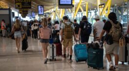 Consumo abre expediente contra una sexta aerolínea que cobra por el equipaje de cabina