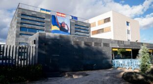 Pozuelo de Alarcón (Madrid) cierra el centro de inmigrantes del Gobierno por no tener licencia