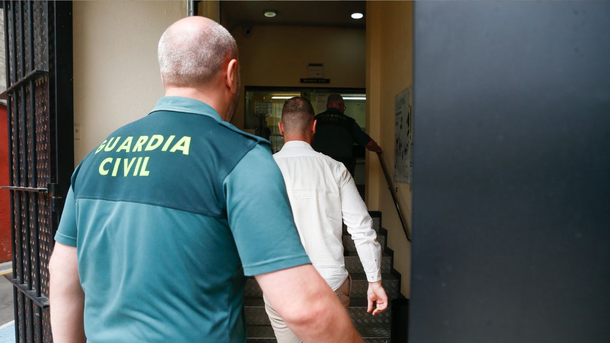 El PSOE suspende de militancia al concejal en Cospeito (Lugo) acusado de agredir a su pareja