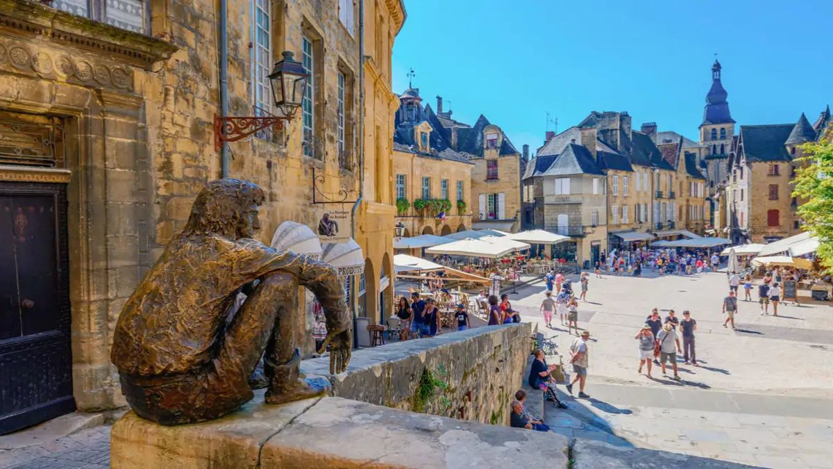 Este es el pueblo de Francia que tiene más monumentos históricos