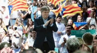 Puigdemont avisa a Sánchez de que «no dé por supuesto» el voto de Junts