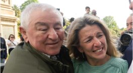 Suso, el maestro de Yolanda Díaz: tres hijos, unido a su nieta y su matrimonio con Carmela
