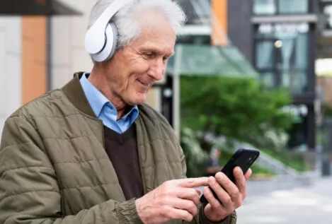 Si la música te pone nostálgico, la ciencia sabe por qué: así funcionan tus recuerdos sonoros