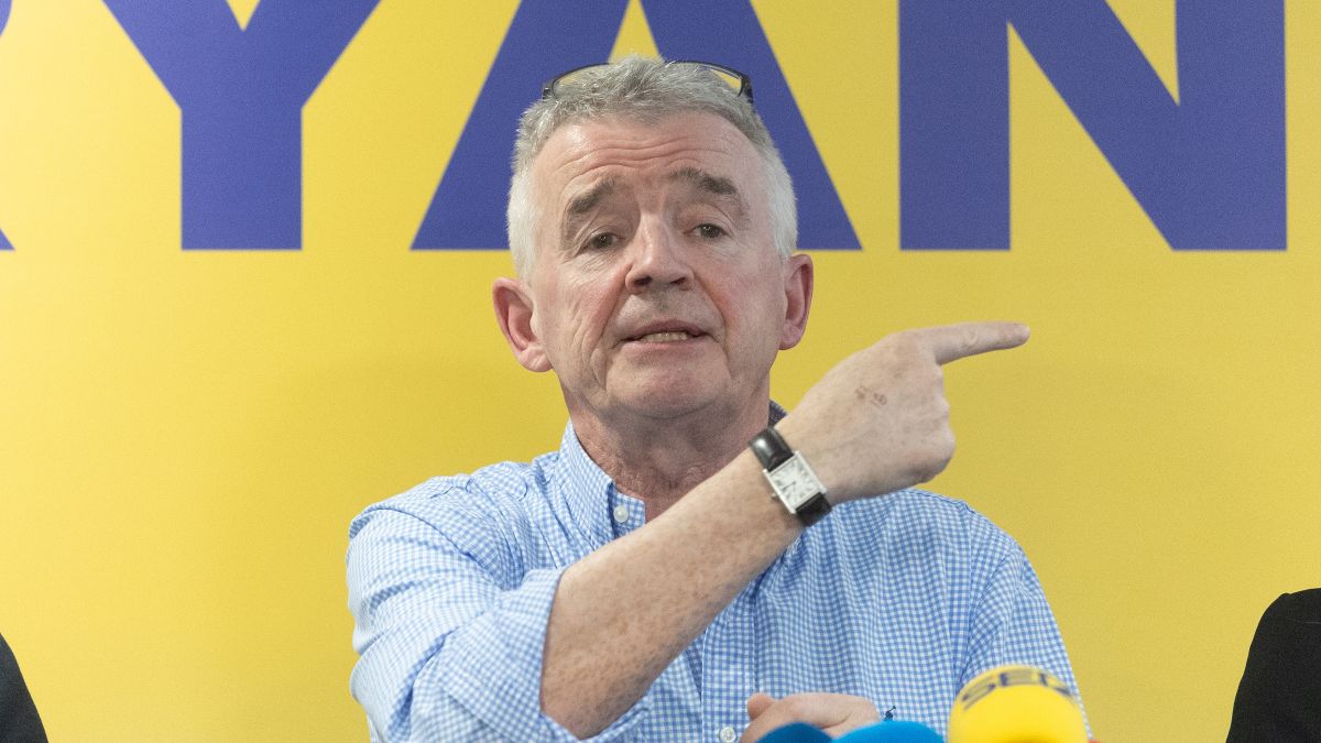 Ryanair cerró su primer trimestre fiscal con beneficios de 820 millones, un 128% más