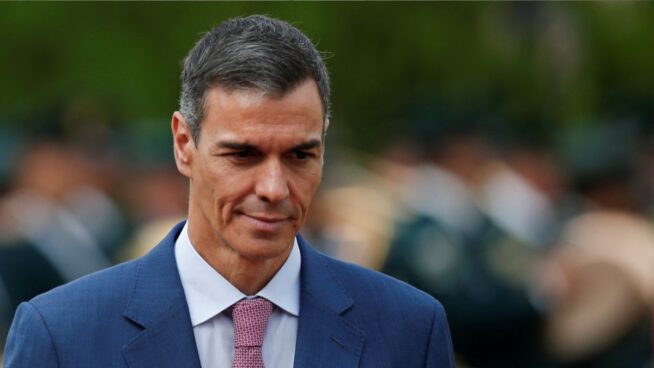 'The Economist' pide la dimisión de Sánchez: «Se le acabaron las razones para seguir»