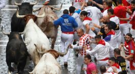 Peligroso primer encierro de Sanfermines con la manada rota desde Santo Domingo