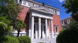 «Síííí», «Siiií» o «Síiii»: cuál es la forma correcta según la RAE