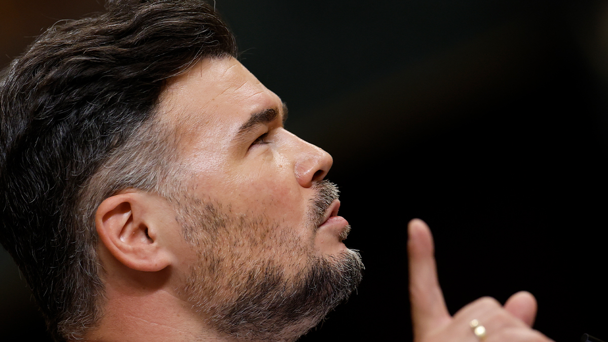Rufián manda callar a la derecha: «Lávense la boca antes de hablar de gente como Patxi López»
