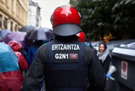 Acometida total contra la Ertzaintza