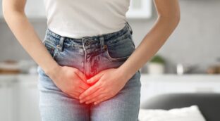 Evita infecciones urinarias en verano: recomendaciones de una farmacéutica