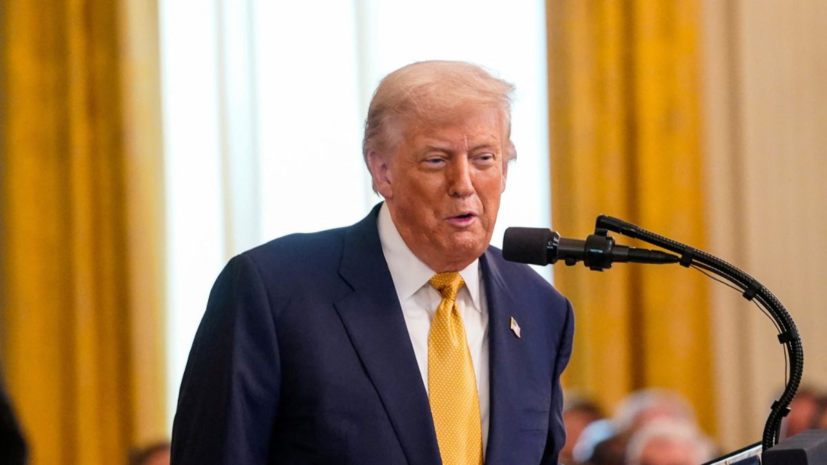 Trump planea aplicar aranceles del 10 o del 15% a más de 150 países