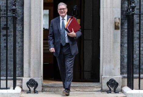 Cómo Starmer perdió Downing Street: las polémicas que forzaron su salida