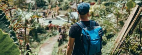 De picaduras a parásitos: guía para evitar infecciones en la piel cuando viajamos