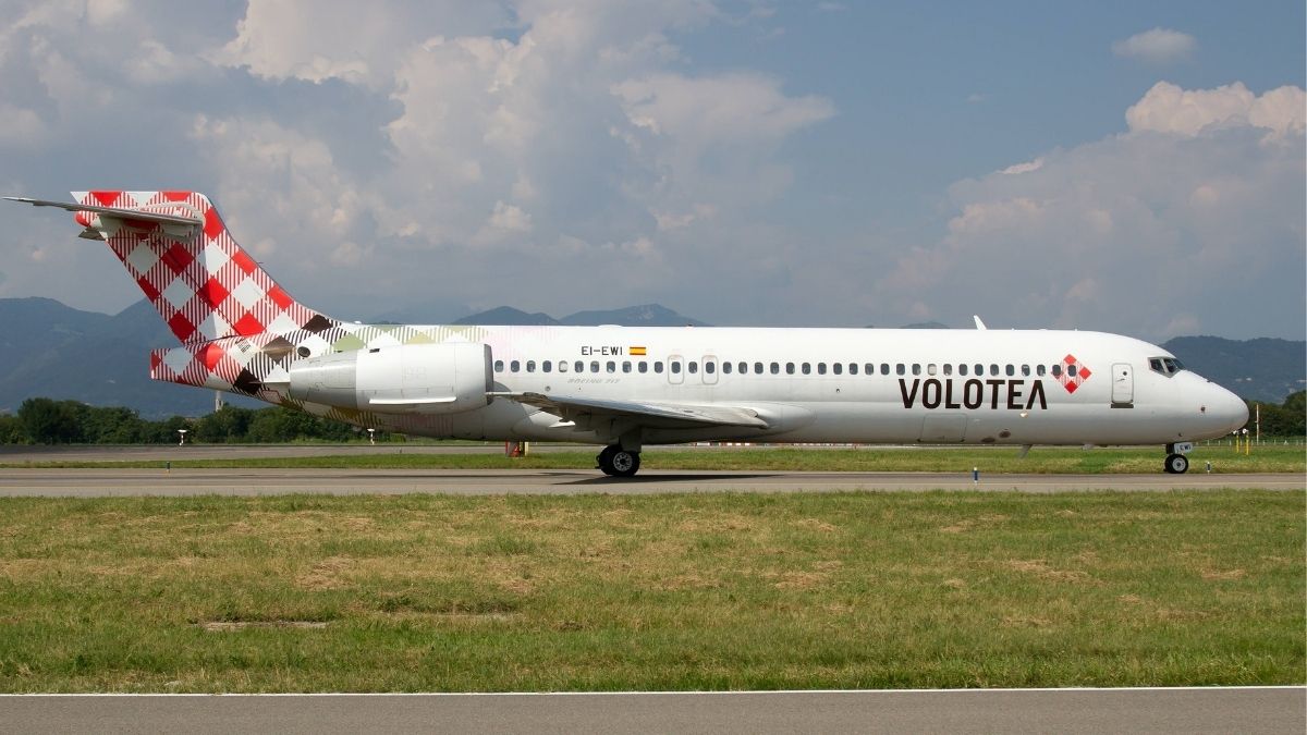 Conmoción en los pasajeros de un avión tras morir un hombre al ser succionado por el motor